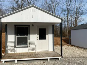 Cabin, wilderness and trees! - Image 3