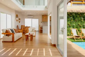 Coconut House | Corona spot - Image 3