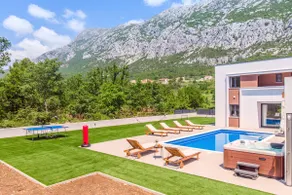 New luxury villa with heated pool and jacuzzi! - Image 5