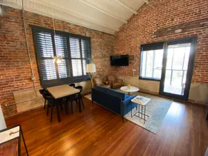 2BR luxury suite - Private Porch - Walkable - Image 4