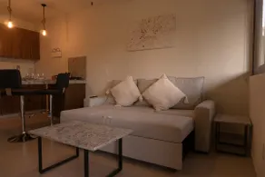 Cozy apartment with a lake view. Seuia - Image 5