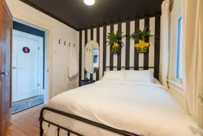 Trendy 2 BDRM | Hot Tub + Stampede + Saddledome - Image 4