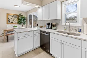 Minne-GetAway: Ski Lover's Suburban Retreat - Image 4