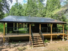 Connie the Cottage - Waterfront + Sauna - Image 2