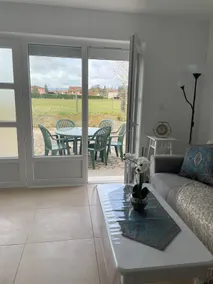 Quiet apartment with field views - Image 3