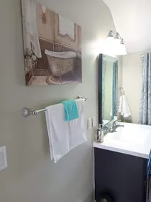 Central - 3 beds, King Bed, 2 TVs, 2 bathrooms - Image 5
