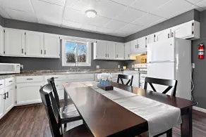 Recently Updated Spacious Farmhouse - Image 4