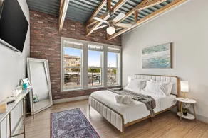 Intimate 2BD with Unique Style in the heart of FortWorth - Image 5