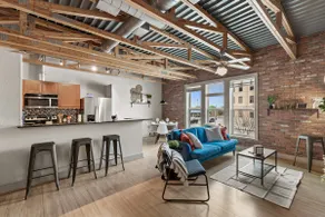Intimate 2BD with Unique Style in the heart of FortWorth - Image 2