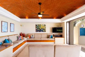 Four Bedroom Beach Front Villa - Image 3
