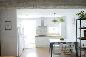 Renovated, sunny and with bicycles - Image 3