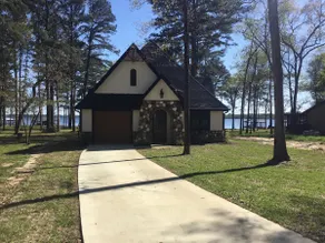Romantic Cottage Lake Palestine - Image 2