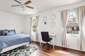 Inviting Retreat Spacious 2 BR 1 and a Half Bath Townhouse - Image 4
