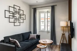Lorenzo Mavili Suite - Image 2
