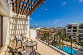 Amazing 2BR 2BA Condo @ Great Location w/ Pool GYM - Image 2
