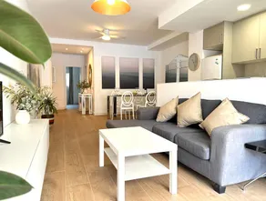 Pool & Beach: Relax and Comfort by the Sea - Image 2
