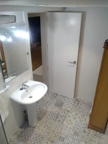 Semi-basement outside Santander - Image 5
