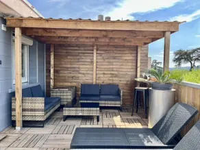 Comfortable 2 bedroom, beautiful terrace - Image 2