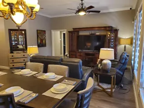 Clean Cozy Home, King Bed, Pool, and Grill - Image 5