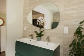 Romantic Suite with Hot Tub - Image 3