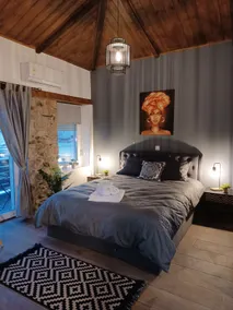 Luxury Apartment with balcony - Image 2