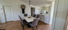 3/2 w/ Two Golf Carts (6 seats), ~1 mile Sumter - Image 4