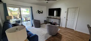 3/2 w/ Two Golf Carts (6 seats), ~1 mile Sumter - Image 3