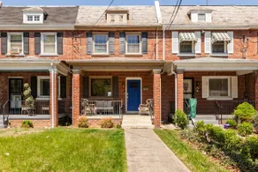 Modern DC row house - Prime location, free parking - Image 2