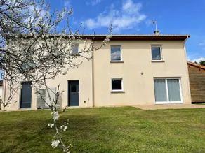 5 Bedroom House – 10 People – Mazerolles - Image 3
