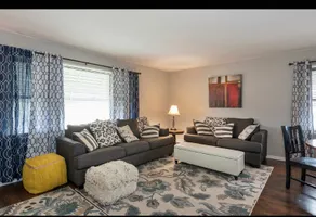 Upstairs Unit of Townhouse (Duplex) - Image 4