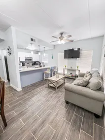 Comfy Condo Fully Equipped 1min Beach Access - Image 2