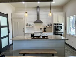 Cozy Country Getaway Cabin Barndominium on 115 wooded acres - Image 5