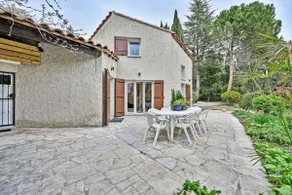 Les Cerisiers - Calm, Charm & Design - Image 4