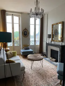 Beautiful old restored apartment - Image 2