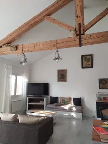 Country cottage in a former wine estate - Image 4