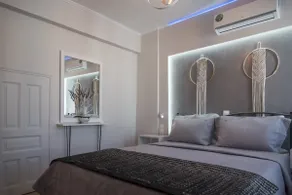 Pythagorio Blue Street Apartment with Balcony - Image 3