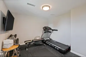 Luxury Water View 6BR Retreat with Hot Tub and Gym - Image 4