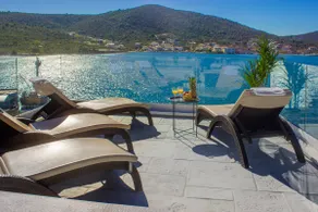Lux Modern Villa• Airport 25 min• Pool•Jacuzzi•EVC - Image 5