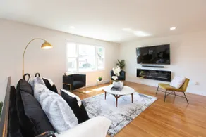 Cozy 4BR Retreat in Boston – Perfect for Groups - Image 4
