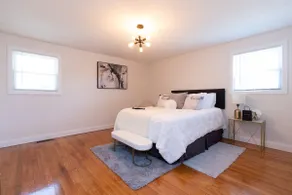 Cozy 4BR Retreat in Boston – Perfect for Groups - Image 3