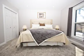 The Luxury Inn - Home For A Perfect Stay for 4! - Image 2