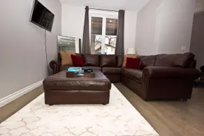 The Luxury Inn - Home For A Perfect Stay for 4! - Image 4