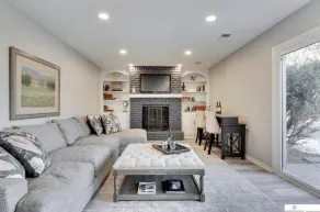 Newly Remodeled Home - 20 minutes from anywhere in Omaha! - Image 4