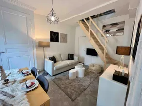 At Brice and Céline's - Oullins, Lyon, 1-3 people - Image 3