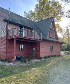 Lake & Oaks Hideaway- Hidden Cabin on Private Lake - Image 4