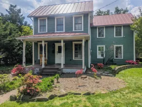 Historic Herndon Farmhouse - IAD - Dulles - Reston - Image 2