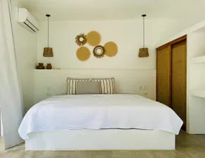 Private Villa w/ Pool, quiet area, 5 min to beach. - Image 2