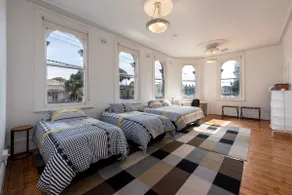 Private Unit in Heritage Building in Fitzroy North - Image 5