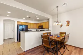 NEW! Tempe/Private Patio/ASU/Old Town Scottsdale - Image 4