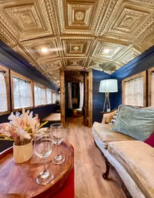 The Hotel Avondale: 7 BR/4 BA + Skoolie Tiny Home - Image 3